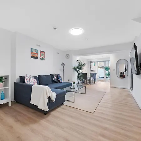 Flat In Dalston, London Apartment